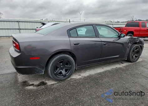 2013 Dodge Charger Police z USA, uszkodzony, nr VIN 2C3CDXAT6DH667521
